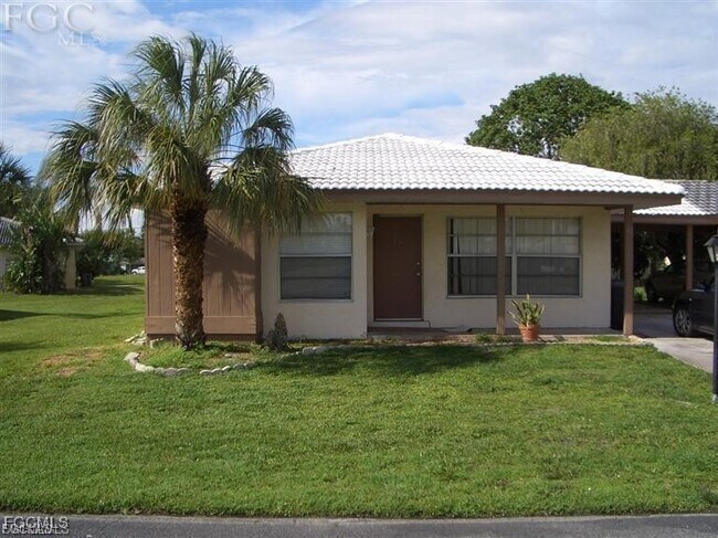 Primary Photo - 12 Parkwood Villas Ct
