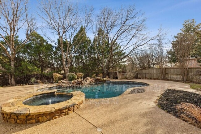 Building Photo - 5004 Seville Ln