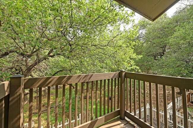 Building Photo - 1815 River Crossing Cir