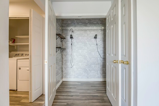 Building Photo - 30078 W 12 Mile Rd