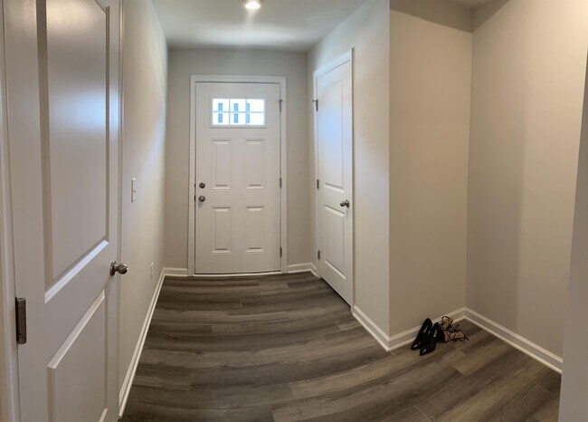 Building Photo - 2231 Fathom Wy