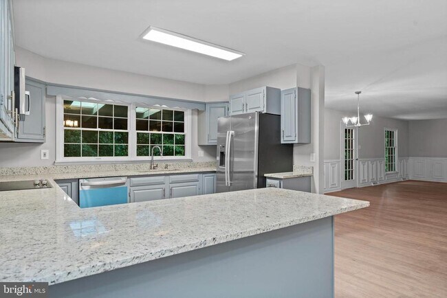 Building Photo - 7795 Penn Manor Ct