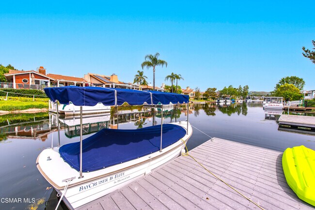 Building Photo - 2379 Leeward Cir