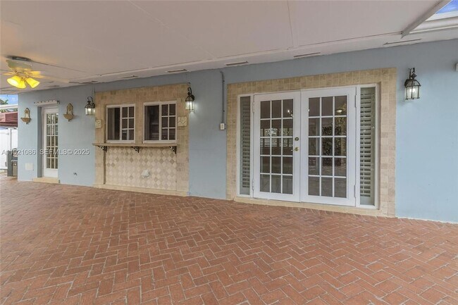 Building Photo - 9400 SW 193rd Dr