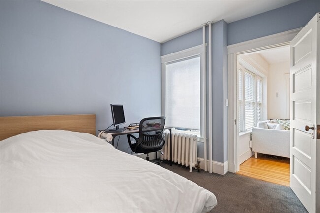 Building Photo - 10 Bowdoin St