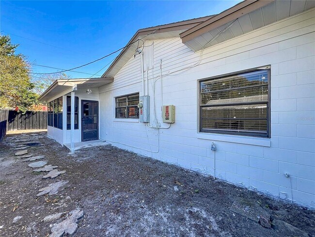 Building Photo - 3463 Arnel Dr
