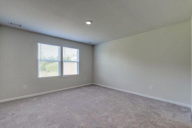 Building Photo - 220 Ingleby Rd
