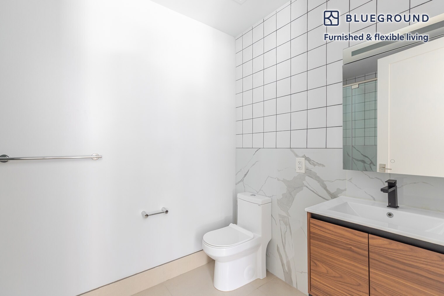 Building Photo - 68 Gold St