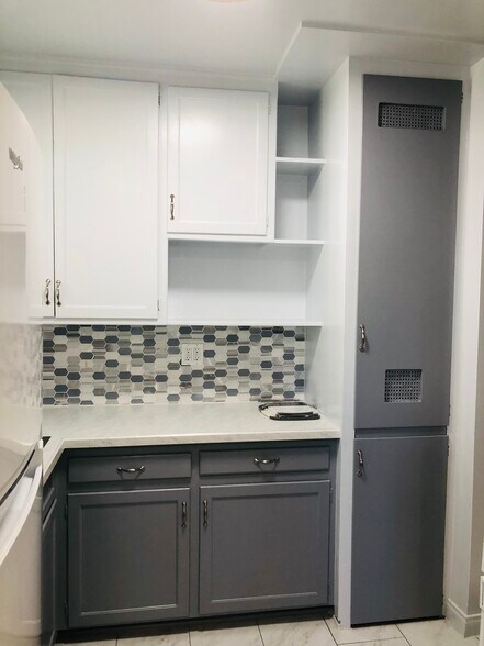 Kitchen - 12544 Venice Blvd