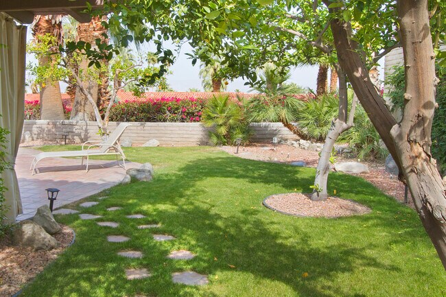 Building Photo - 40080 Via Buena Vista