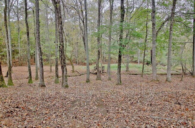 Building Photo - 150 Drennan Dr