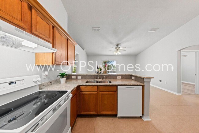 Building Photo - 107 Cabana Way