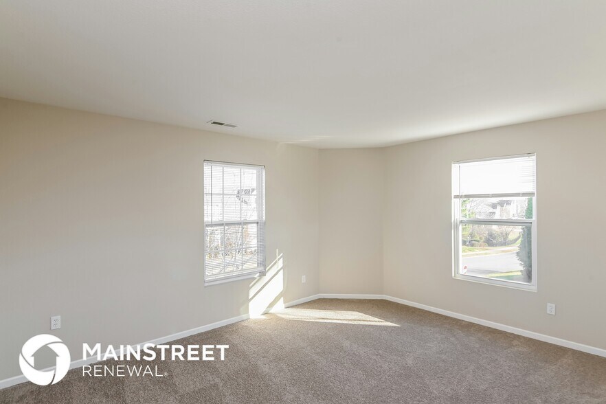 Building Photo - 700 Shellbark Dr