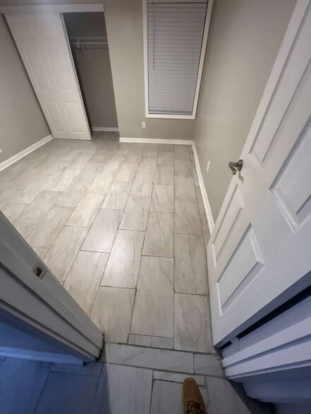 Building Photo - 3575 Oakvale Rd