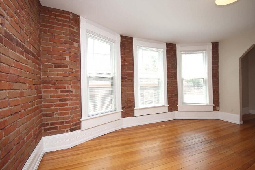 Building Photo - 3064 N Speer Blvd