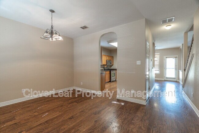 Building Photo - 6323 Big Bend Cove