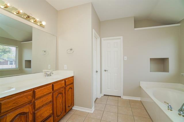 Building Photo - 15827 Palo Pinto Dr