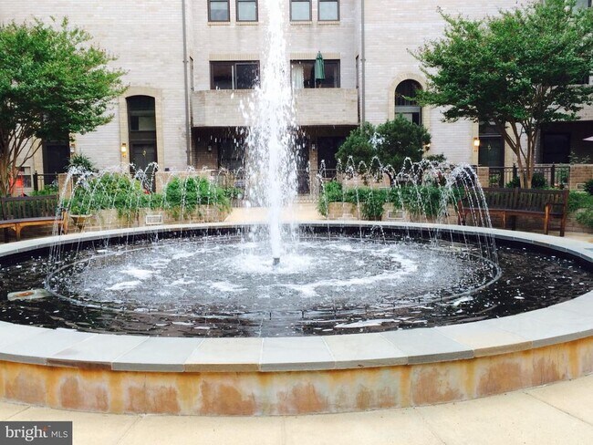 Building Photo - 1325 13th St NW