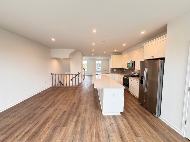 Building Photo - 3140 Eton Pl