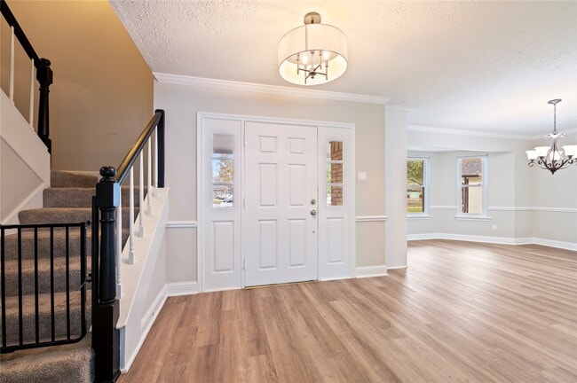 Building Photo - 15411 Woodcote Ct