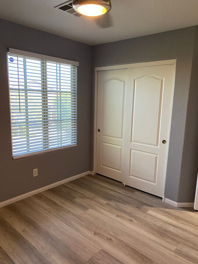 Building Photo - AMERICANA Property Mgmt - Beautiful 4 beds...