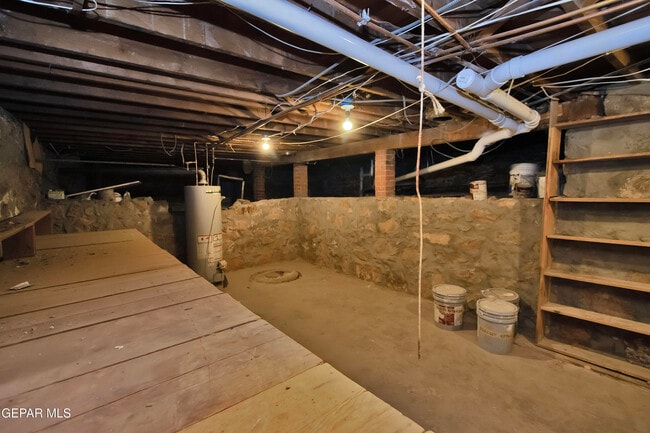Building Photo - 1703 E Rio Grande Ave