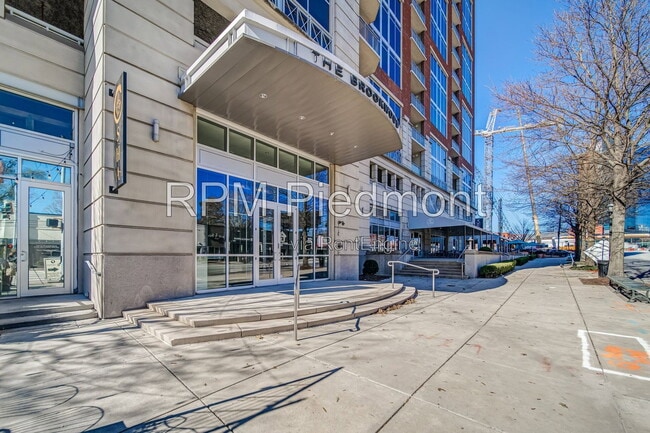 Building Photo - 1820 Peachtree Rd NW