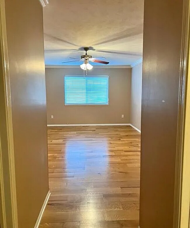 Building Photo - 1798 N 177th Plaza