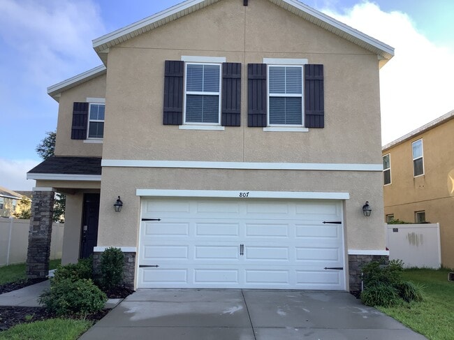 Building Photo - 807 Wiltonway Dr