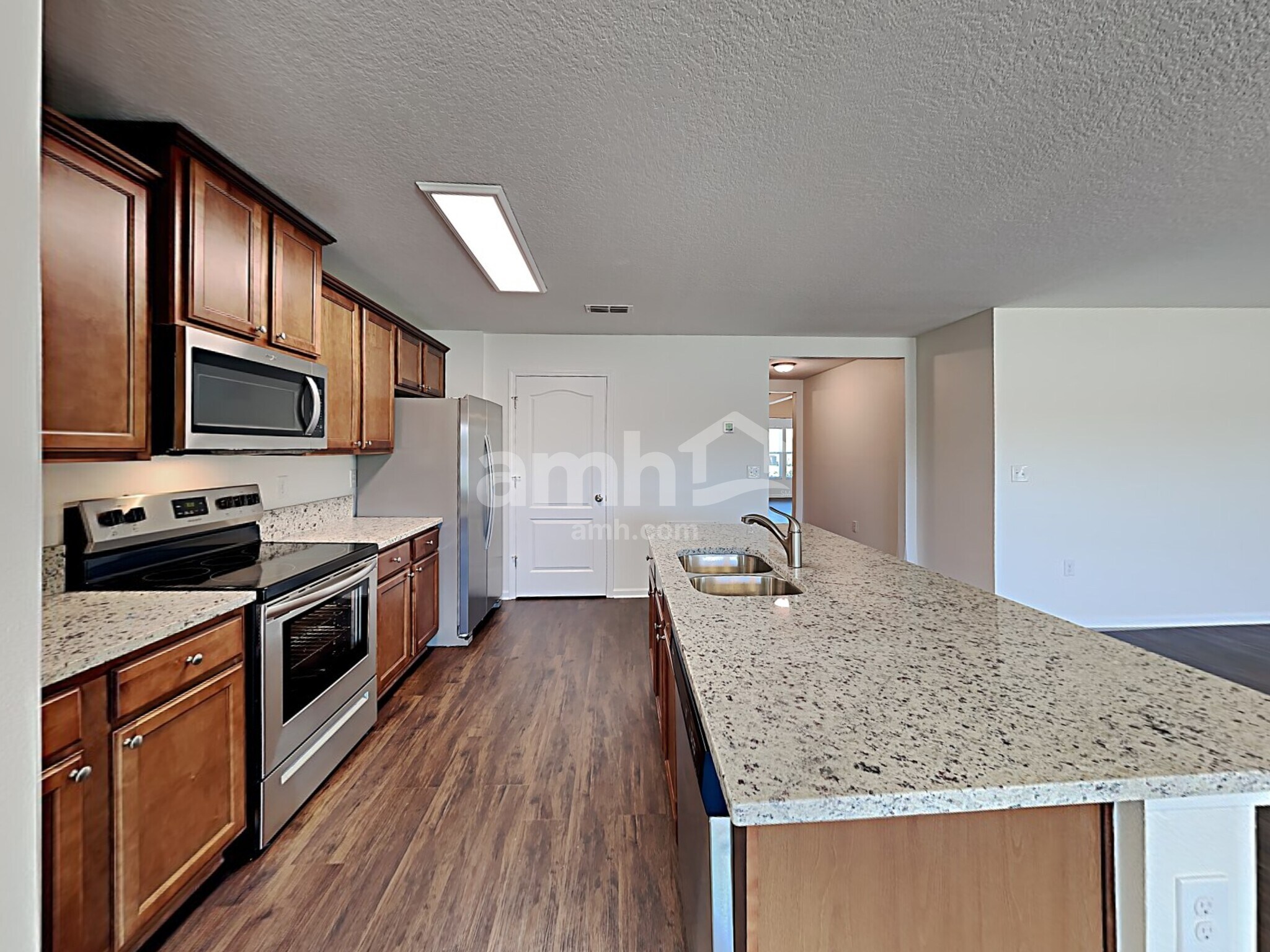Building Photo - 2066 Tyson Lake Dr