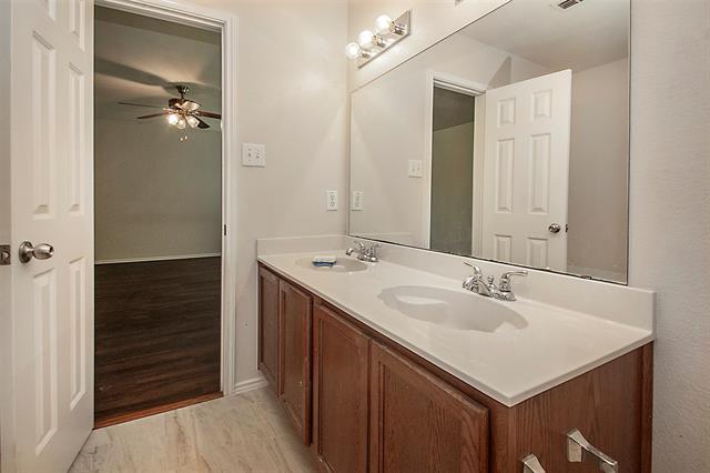 Building Photo - 2812 Paddock Way