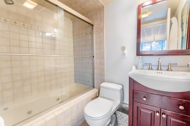 Building Photo - 300 Newark St.