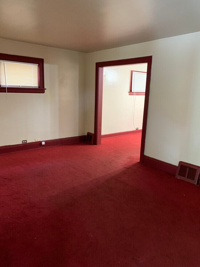 Building Photo - 13410 Rugby Rd