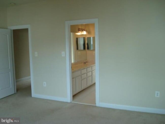 Building Photo - 11445 Fogarty Ct
