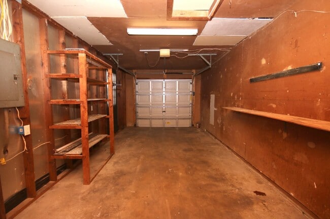 Building Photo - 4/2 Brick Home in Northeast Pensacola for ...