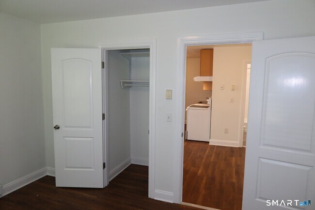 Building Photo - 128 Ludlow St