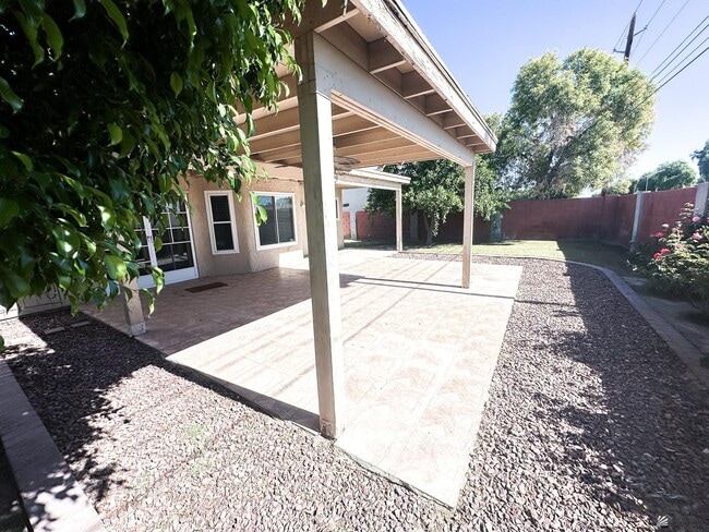 Building Photo - 3555 W 15th Ln