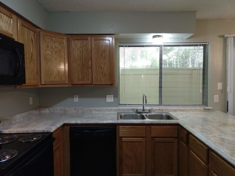 Building Photo - Northview Condominiums