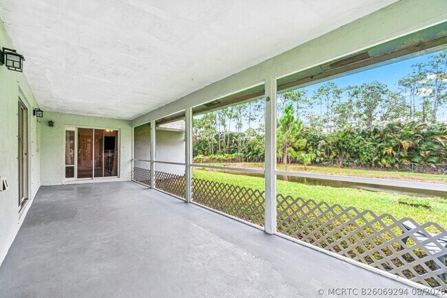 Building Photo - 15439 63rd Pl N