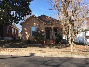 Building Photo - Coming Soon: 1BR, 1BA duplex