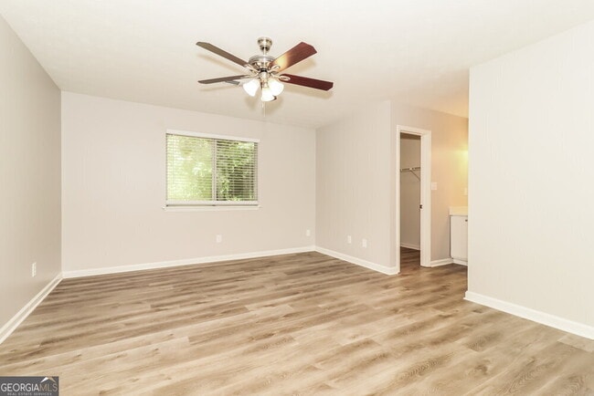 Building Photo - 476 Ridgedale Way