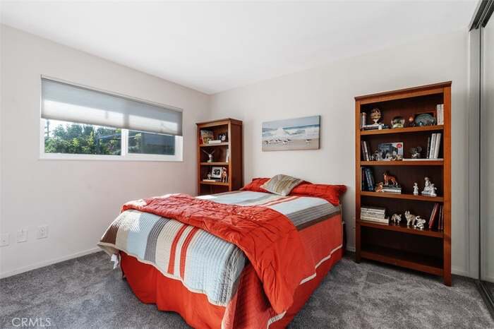 Building Photo - 15201 Nottingham Ln