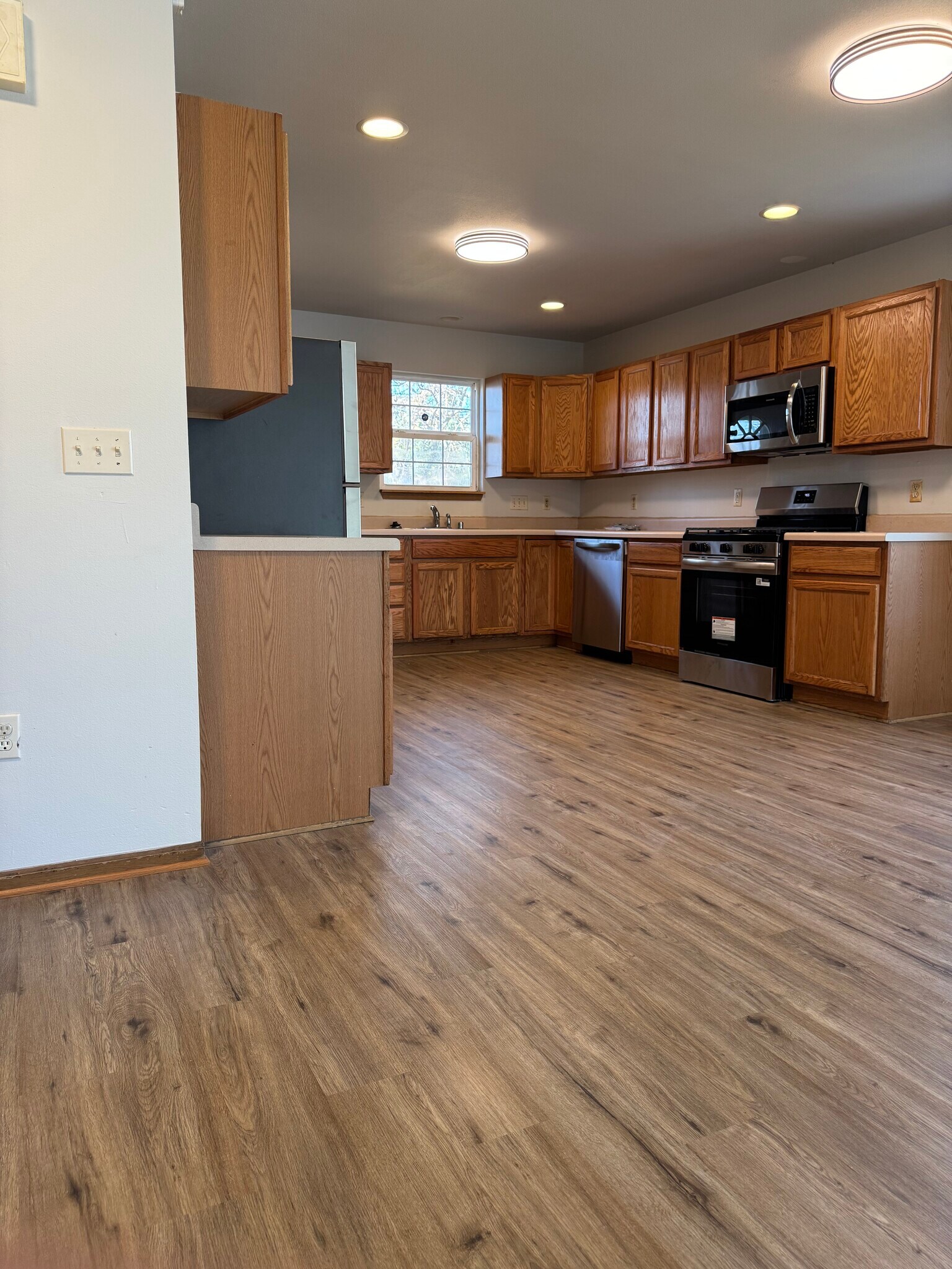 Building Photo - 614 Randolph St