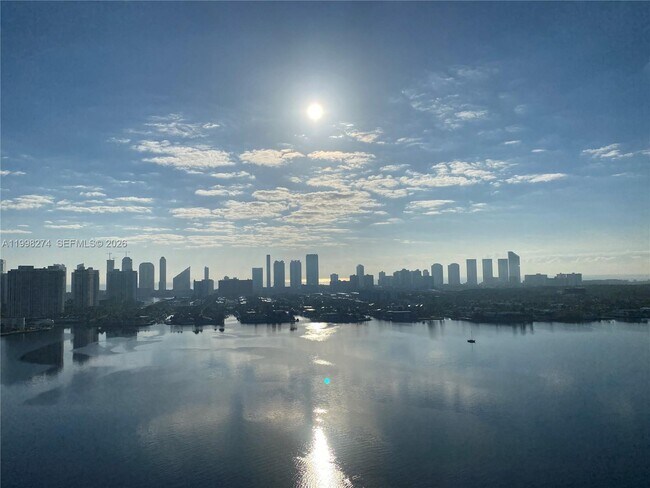 Building Photo - 17301 Biscayne Blvd