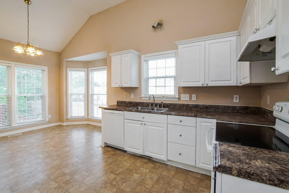 Building Photo - 7137 Spanglers Spring Way