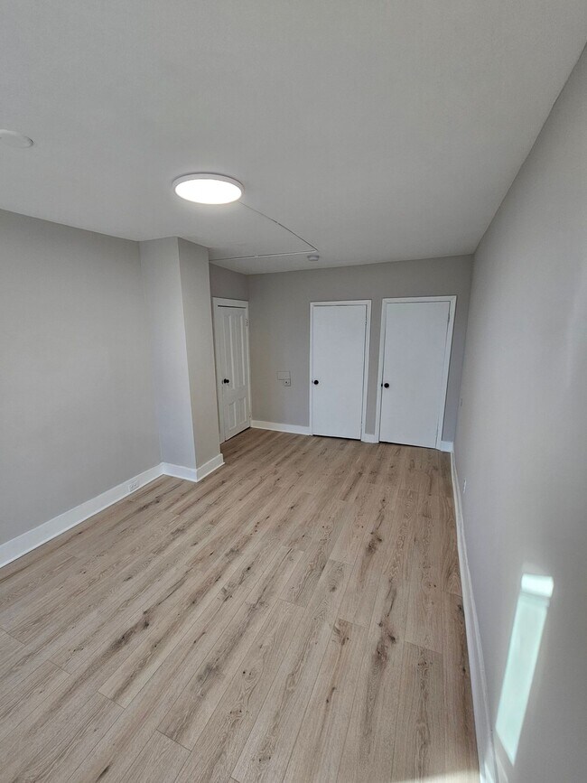 Building Photo - 3 Bedroom Apartment - Kingston, NY