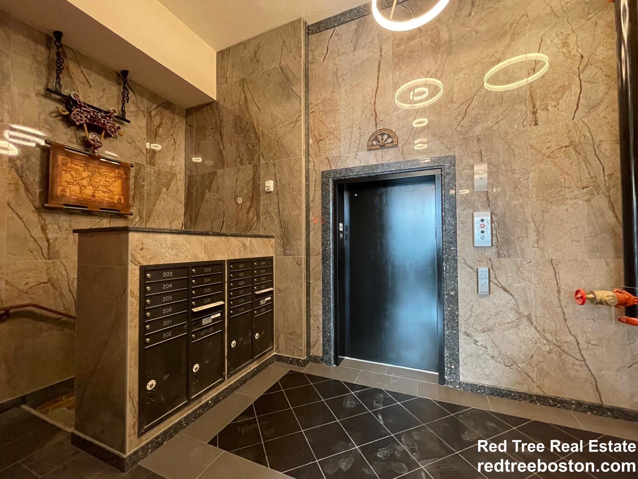 Building Photo - 1022 Commonwealth Ave