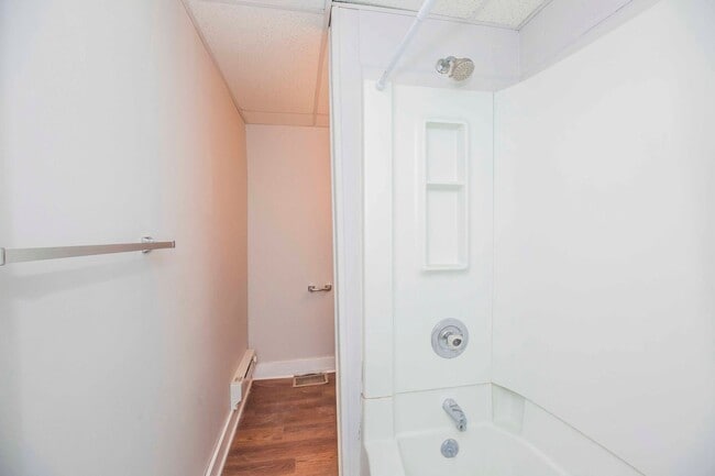 Building Photo - 29 N East Street