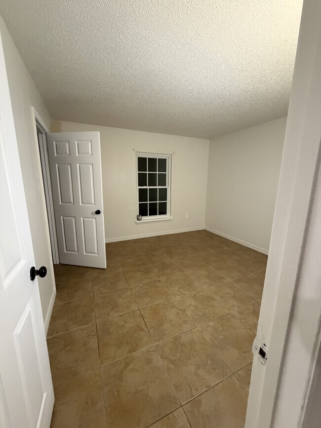 Building Photo - 1290 9th St