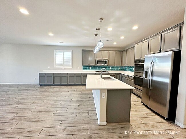 Building Photo - 6033 Torciano St